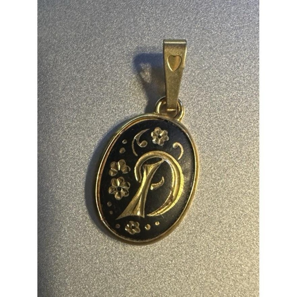 Vintage Damascene Gold Oval Initial "D" Pendant ToledowareSpain 1960's Pre-Owned